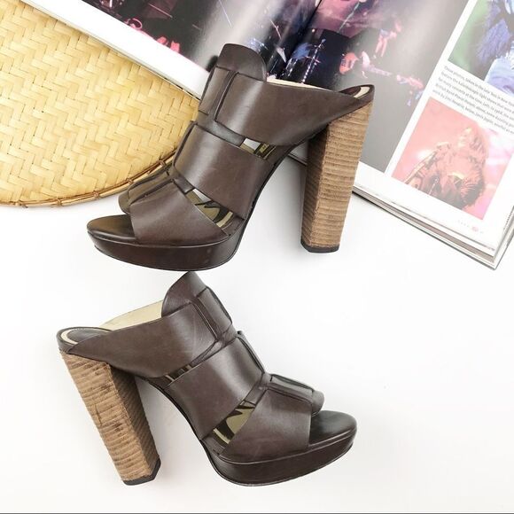 Vera wang lavender label leather‎ sandals brown - Picture 2 of 4